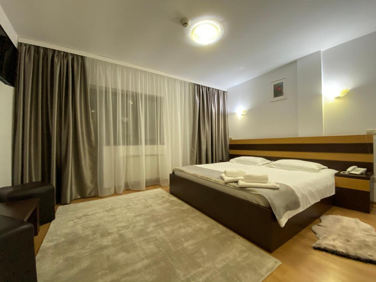 Pensiunea Andra Timişoara Extérieur photo